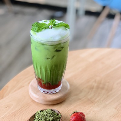 Strawberry matcha latte